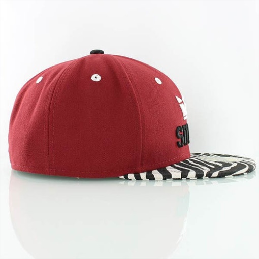 Supra Sopra La Zebra Rossa Della Nuova Era